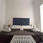 Vivian's Auto Check-in Guest house 2*