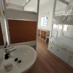 Vivian's Auto Check-in Guest house
