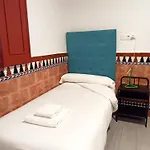 Vivian's Auto Check-in Guest house 2*