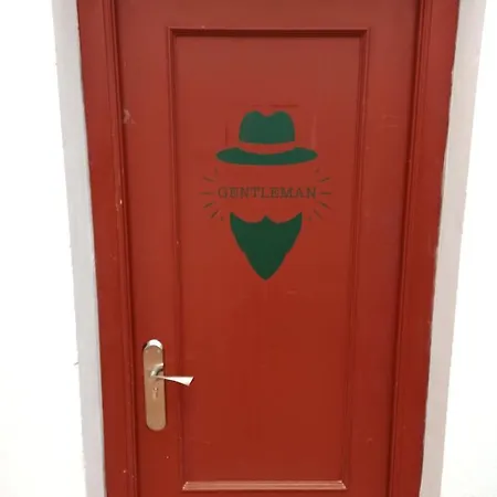 Vivian's אכסניה *