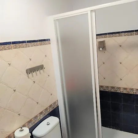 Hostel Vivian's Auto Check-in *