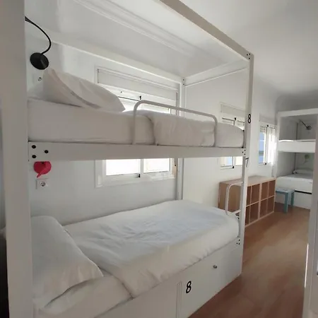 Vivian's Auto Check-in