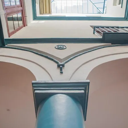 Hostel Vivian's Auto Check-in