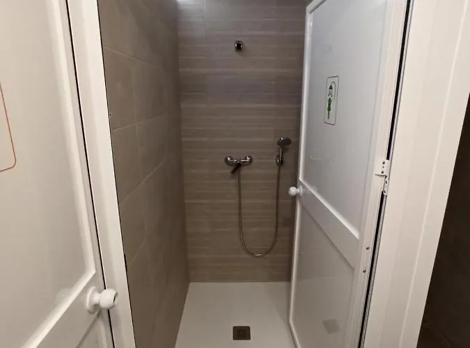 Guest house Vivian's Auto Check-in