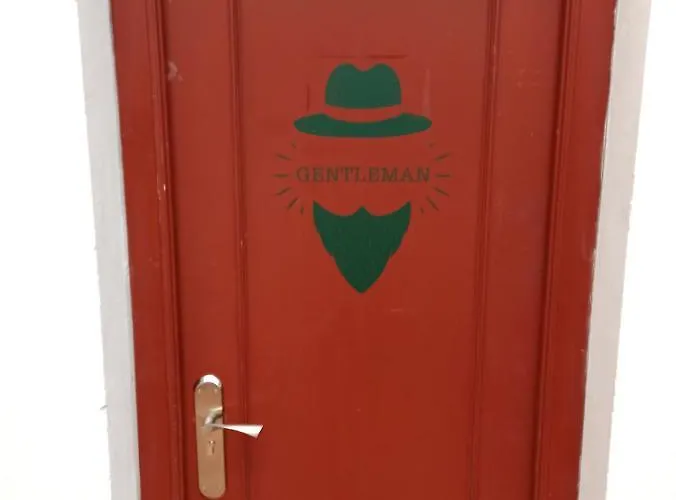 Vivian's Auto Check-in Guest house 2*