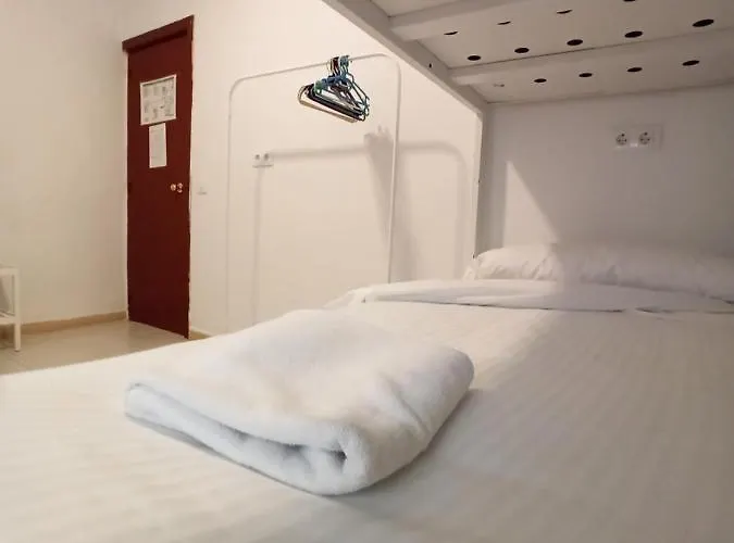 Vivian's Auto Check-in Guest house 2*