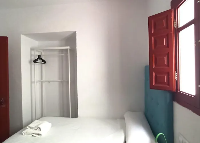 Vivian's Auto Check-in Guest house