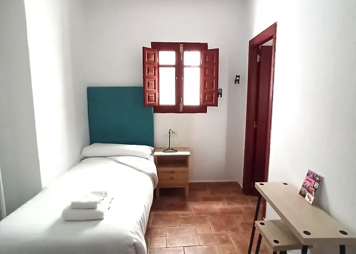 Guest house Vivian's Auto Check-in 2*