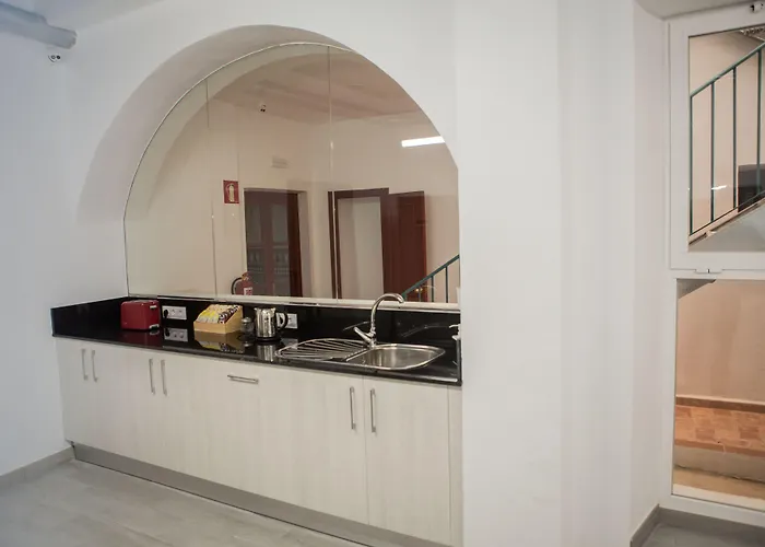 Vivian's Auto Check-in Guest house