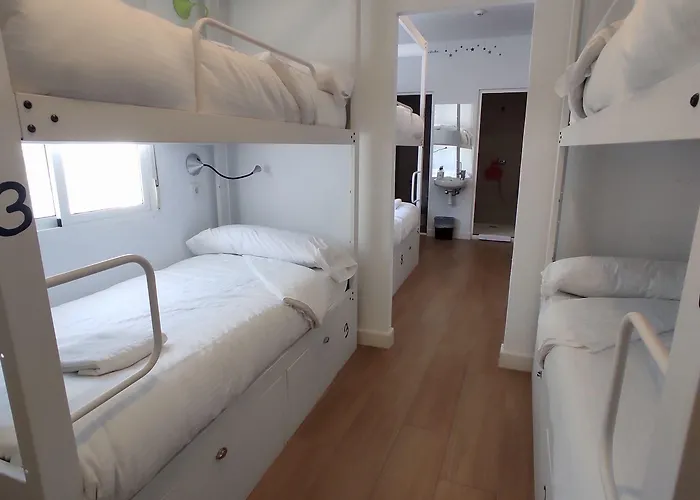 Vivian's Auto Check-in Guest house Jerez de la Frontera