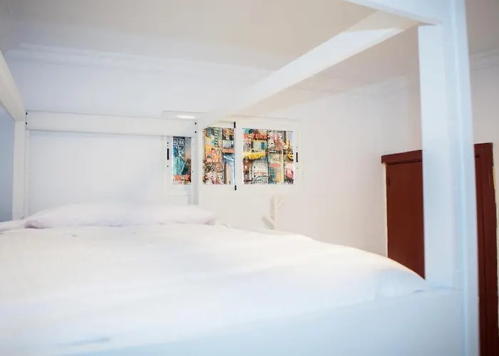 Vivian's Auto Check-in Guest house