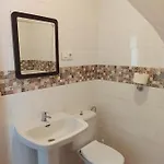 Vivian's Auto Check-in Πανσιόν 2*