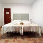 Πανσιόν Vivian's Auto Check-in 2*
